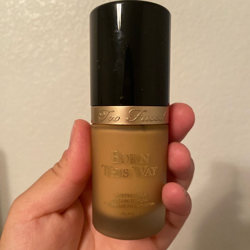 Too Faced: BORN THIS WAY Foundation